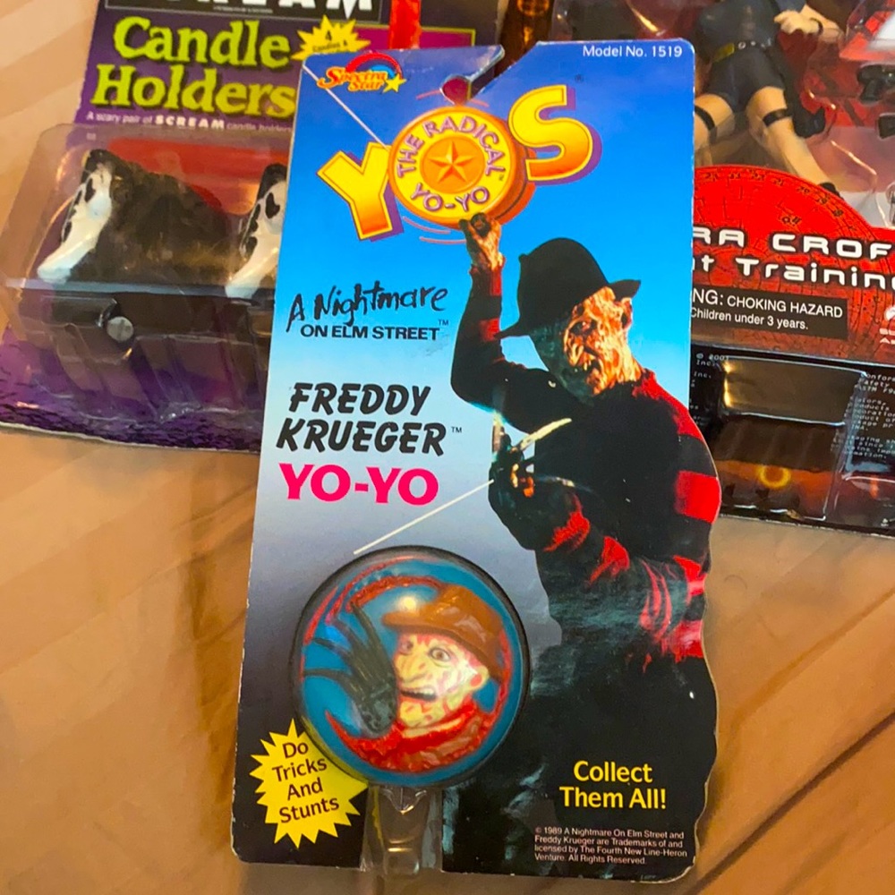 1989 A NIGHTMARE ON ELM STREET radical yo-yos!!